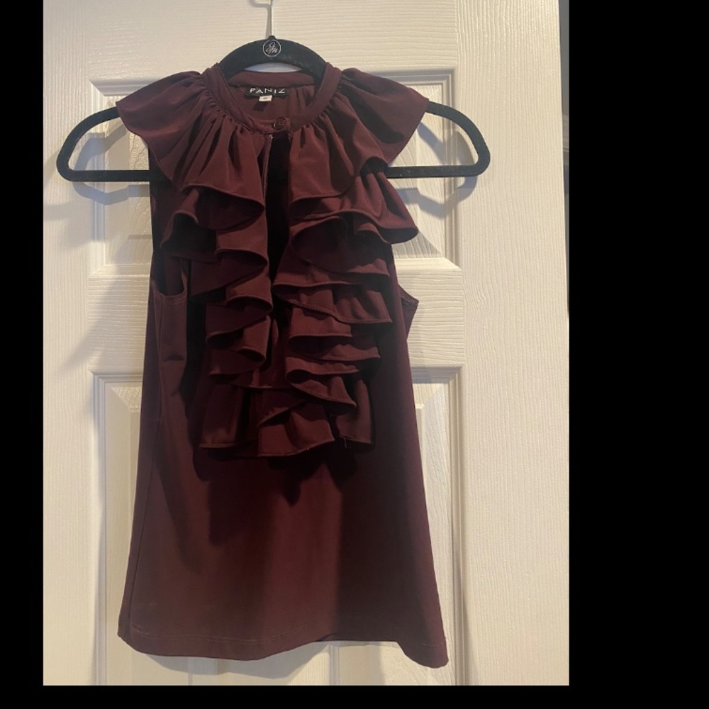 Paniz Sleeveless Blouse Size Small